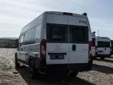 2021 - Bravia 636 140 Hk Edition 30   Campervan med langsgående senge og god indretning Kørt 20,500 Km. - 5