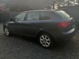 Audi A3 1,8 TFSi Ambiente Sportback - 2