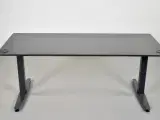 Hæve-/sænkebord med sort laminat og faset sort kant, 180 cm. - 3
