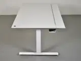 Hæve-/sænkebord med hvid plade og hvidt stel, 160 cm. - 2