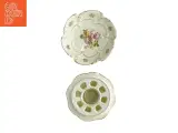 Porcelænsskål og lysholde til at stille ting på der skal holdes varmt evt thekande  (str. Diameter 18 cm og 15 x 7,5 cm) - 3