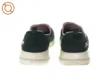Go Walk Sketchers (str. 38) - 4