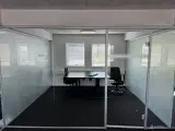 Lukket cellekontor med adgang til fællesfaciliteter - 2