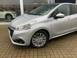 Peugeot 208 1,6 BlueHDi Allure Sky 100HK 5d - 2