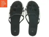 Sort udsmykket sandal (str. 36 ) - 3