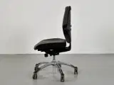 Rh extend kontorstol med gråbrun polster med sort bælte - 4