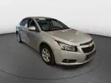 Chevrolet Cruze 1,6 LS - 2