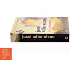Og hun takkede guderne af Jussi Adler-Olsen (Bog) - 2
