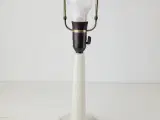 ⭐️ Retro Hvid Keramisk Bordlampe: Tidsløs Skønhed  - 2