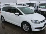 VW Touran 2,0 TDi 150 Highline DSG Van - 2