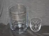 Flot glas vase 19 cm sælges sammen med 