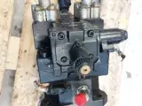 GEHL AL750 Hydraulik Pumpe 83074468 - 3