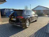 VW Tiguan 2.0 TDI 240 Highline Van - 3