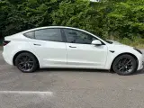 Tesla Model 3  Standard Range+ RWD - 3
