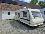 Hobby Campingvogn 480 - 2
