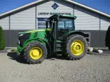 John Deere 7200R Med frontlift, hjulvægt og hitcs træk