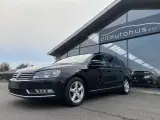 VW Passat 2,0 TDi 140 Comfortline Variant BMT - 2