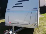 Flot ny lille campingvogn Caravelleair 350 +udstyr