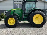 John Deere 7230R Med frontlift. Stor stærk traktor til små penge - 2
