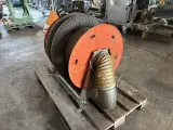 - - - Udsugnings slange opruller - 2