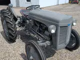 Traktor Ferguson 31  - 3