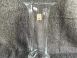 Glas vase fra Holmegaard