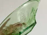 Grøn glasskål m sommermotiv, oval, NB - 5