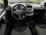 Toyota Aygo 1,0  - 5