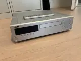 Forstærker CD AVM