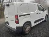 Toyota ProAce City 1,5 D 102 Medium Comfort - 4