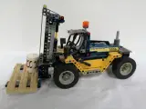 LEGO Technic Stor gaffeltruck - 3