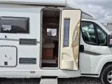 2014 - Hymer Compact 478   Kompakt og praktisk. hydrauliske støtteben. anhængertræk. 2x Batteri. - 5