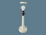 ⭐️ Retro Hvid Keramisk Bordlampe: Tidsløs Skønhed  - 4