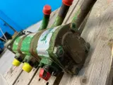 John Deere 1170 Hydraulikpumpe DQ12014 - 2