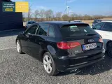 Audi A3 1,6 TDi 110 Ambiente Sportback - 3