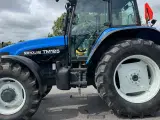 New Holland TM 125 KUN 3600 TIMER OG AFFJEDRET KABINE! - 4