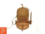 Brun læder skuldertaske (str. 22x27 cm) - 2