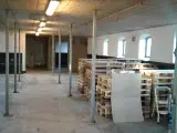 Meget regulært lokale på 168m2 med eget toilet & tekøkken - 2