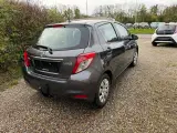 Toyota Yaris 1,3 VVT-i T2 - 2