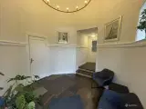 Kontorlokaler i varierende størrelse i palævilla - 4