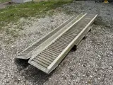 - - - Transport ramper - 3