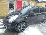 Nissan Note van