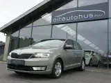 Skoda Rapid 1,4 TSi 125 Style Spaceback DSG - 2