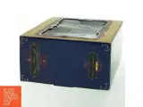 Samlerobjekt miniature skrivebord fra Vega (str. 21,5x18,5 cm) - 4