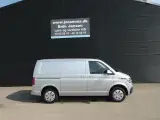 VW Transporter Kort 2,0 TDI BMT DSG 150HK Van 7g Aut. - 2