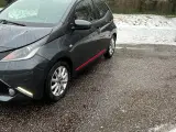 Toyota Aygo  1,0 VVT-I X-Sky 5d Med ny kobling - 5