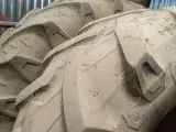 - - - - - - - 3