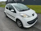 Peugeot 107 1,0 Urban - 2