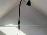 Pæn sort gulvlampe