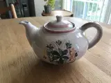 Tekande fra Hedebo Keramik, Danmark